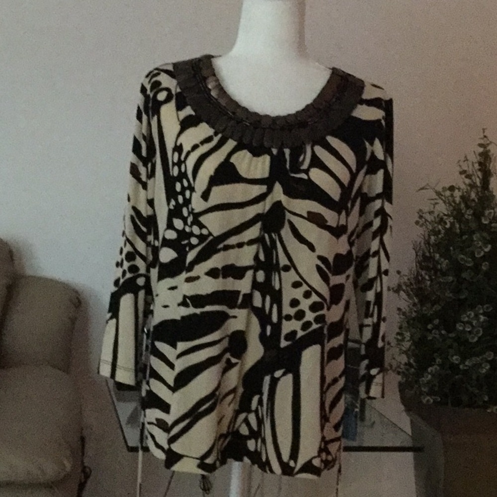 Tunic Jersey Knit Top, Scoop Neck Brown Deco Trim.